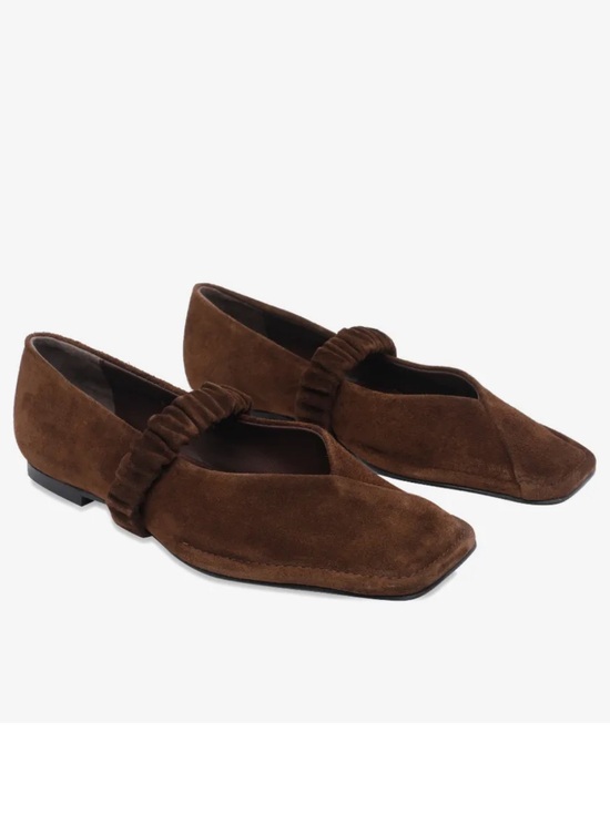 ALOHAS Shoes - NEW Alohas square-toe ruched ballet flats in brown suede